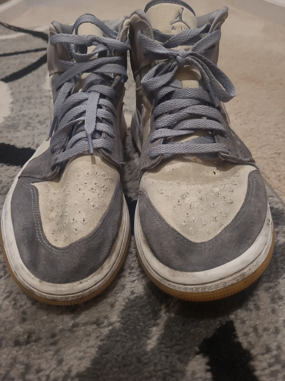Air Jordan 1 Mid SE Coconut Milk Particle Gray Men's Size 11 Preowned Jordan